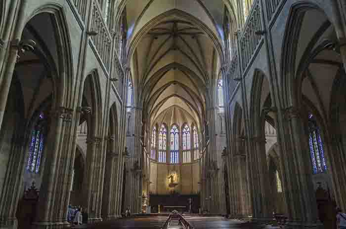 Guipúzcoa - San Sebastián 018 - catedral del Buen Pastor.jpg